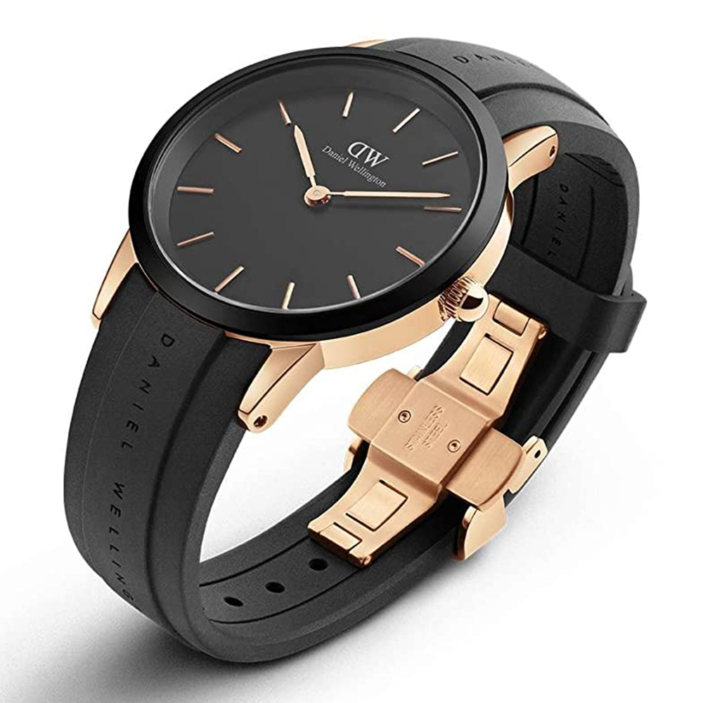 Daniel wellington Women Iconic Round Black Watches