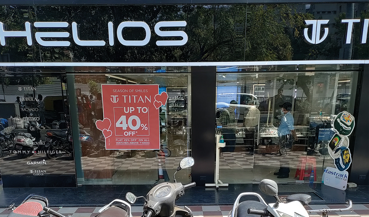 Premium Watch Store In Cg Road Ahmedabad Helios The Watch Store